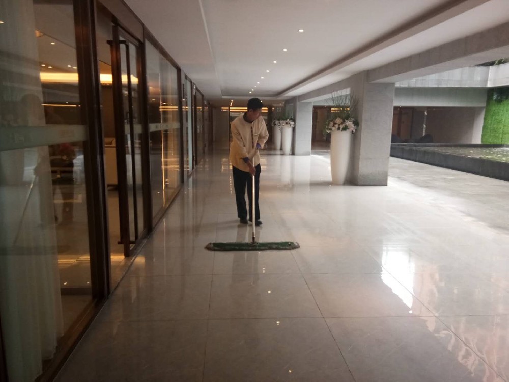家居小常識(shí)丨家具這樣抹越擦越臟！